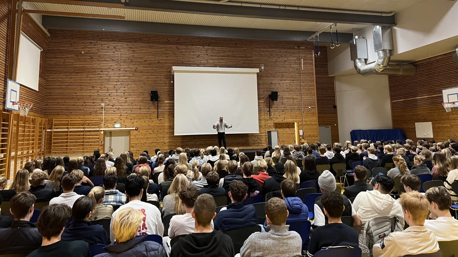 Sandvika vgs · foredrag med Åwesome Foredrag